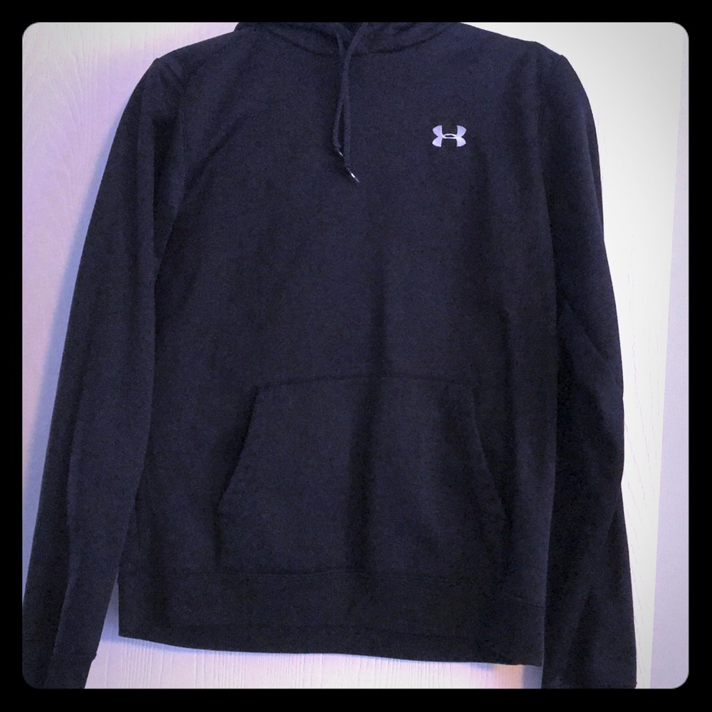 Black Under Armour sweat shirt with hood